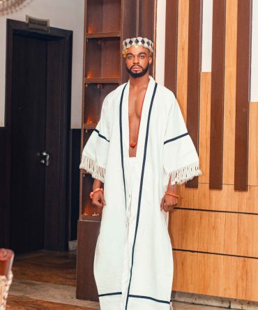 Male Two-piece Royal Outfit